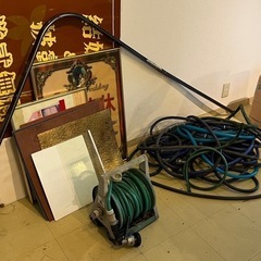 カーテンレール無料です