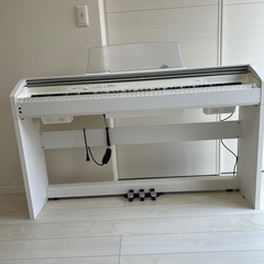 電子ピアノ
