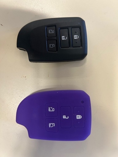 ハイエース　スマートキー　4ボタン　故障。