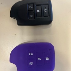 ハイエース　スマートキー　4ボタン　故障。