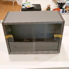 0521-223 ガラスキャビネット 1段 コレクションラック