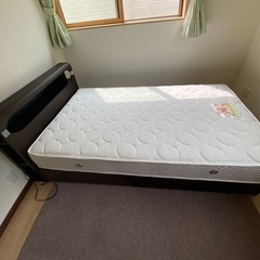 リビンズ　マットレスの画像