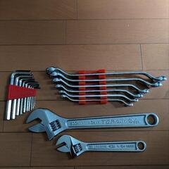 工具　モンキーレンチ　六角レンチ　スパナ