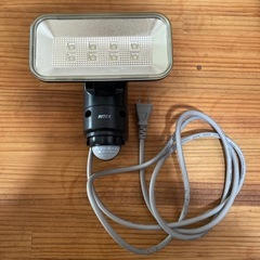 LEDセンサーライト
