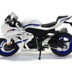 ★値引き可★童友社 1/12 GSX-R1000 白 未開封新品の画像