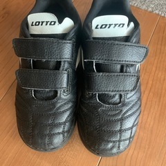 ロット　サッカートレーニングシューズ　19センチ