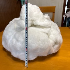 ※そろそろ廃棄しますよ〜　クッションに入ってた綿　0円の画像