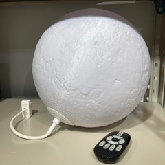 【ジモティー割】おしゃれな月型 ルームライト 間接照明 動作OK...