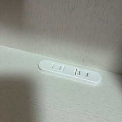 シングルサイズベッドに後付できる収納ラック棚　コンセント付の画像