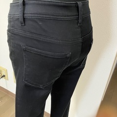 クロップドパンツの画像