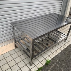 ①業務用ステンレス作業台 幅 1200mmの画像