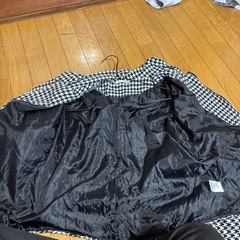 レディースパーカーの画像