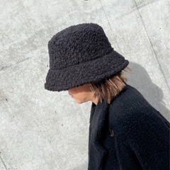 【新品未使用】ファジーバケットハットの画像