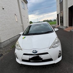 トヨタ　アクア 1.5s  2013(H25)