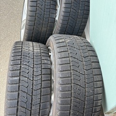 BMW純正スタッドレスタイヤ 245/45R18の画像