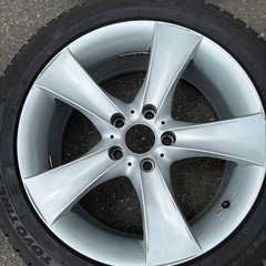 BMW純正スタッドレスタイヤ 245/45R18の画像