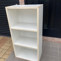 無料 ご自由にお持ち帰り 0円 カラーボックス カラーBOX 棚 収納 倉庫 現場 ガレージの画像