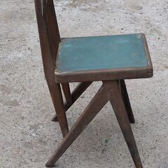 レトロ　椅子の画像