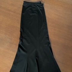 黒スカート　②スイートピーラインの画像