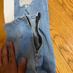 メンズダメージジーンズの画像