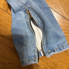 メンズダメージジーンズの画像