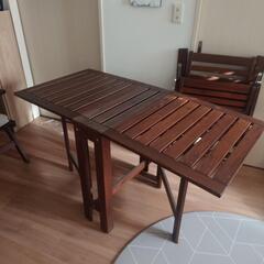 Ikea Applarö 屋外用の椅子とテーブルの画像