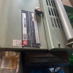 日立　自動かんな盤P 100FD1 木工機械　大工道具の画像