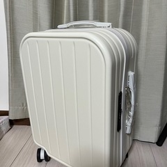 機内持ち可能　キャリアケース　スーツケース