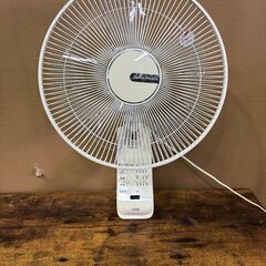 【2019年製】YUASA   壁掛け式扇風機YTW-383YFR-W リモコン欠品の画像