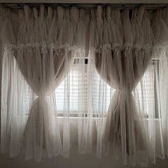 カーテン 【半額以下/早い者勝ち】の画像