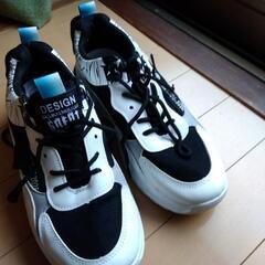 スニーカーの画像