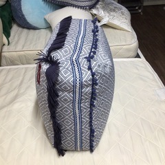 ミネトンカ ブフクッション 約50x50x30cmの画像