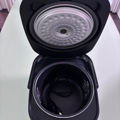 アイリスオーヤマ　炊飯器　2020年製の画像