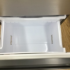 #E-55【ご来店頂ける方限定】HITACHIの3ドア冷凍冷蔵庫です