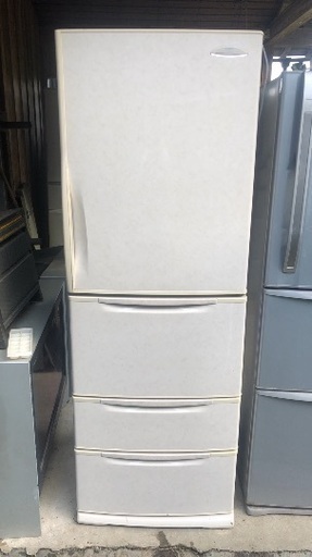 グレーの三洋電機の￼冷蔵庫　平成10年製造￼ 使用可能￼ 引き取り無料￼ グレーの三洋電機の￼冷蔵庫 平成10年製造￼ 使用可能￼ 引き取り