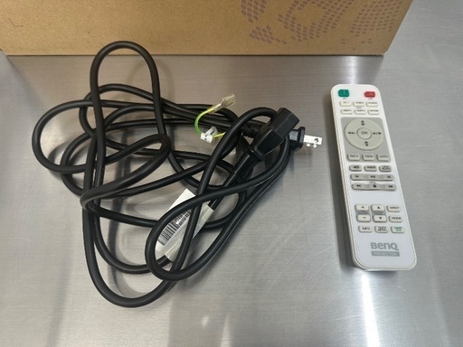 BenQ プロジェクター本体(MW826ST) 短焦点 (リユース