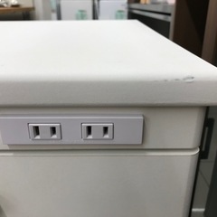 折りたたみ式ミシン台の画像