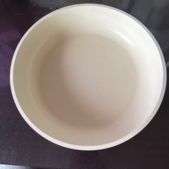 白いフライパン