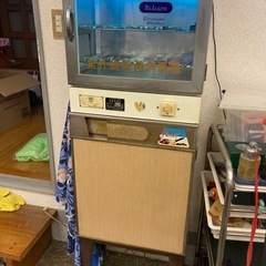 理髪店　昭和レトロ　紫外殺菌線消毒器
