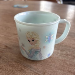 エルサプラスチックコップ