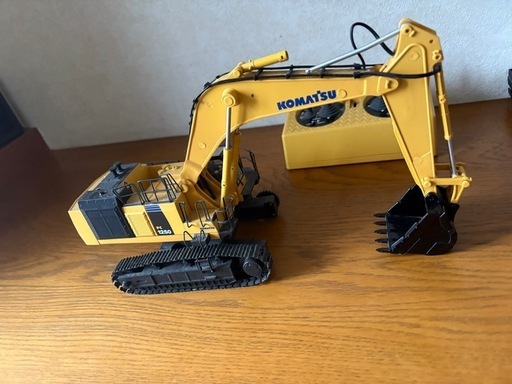 京商)　KOMATSU PC1250　ショベルカー　ラジコン　ジャンク 京商 コマツ PC1250-8 ジャンク品