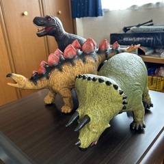 恐竜BIGソフビフィギュア３体