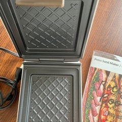 レコルト ホットサンドメーカー　ホワイトの画像