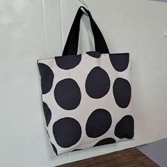 ドット柄バック　未使用品　
　の画像