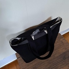 ドット柄バック　未使用品　
　の画像