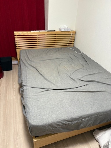 ダブルベット　枠　　マットレス付き
