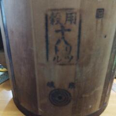 穀物用18リットル岐阜一斗木製樽の画像