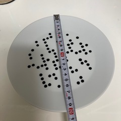IKEA 白い皿 4枚セット 黒い点模様の画像