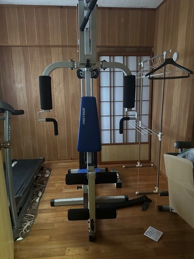 マルチエクササイズマシン