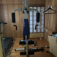マルチエクササイズマシン